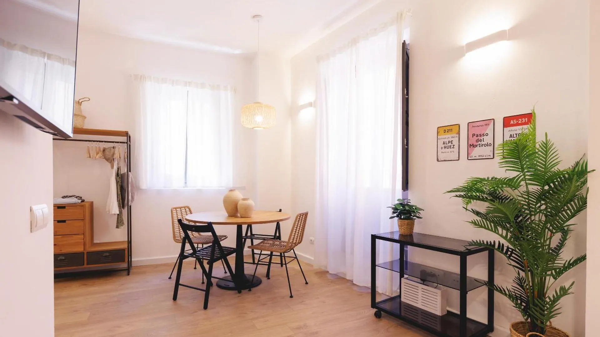 Bravissimo Portal Barca, Monthly Apartment ジローナ