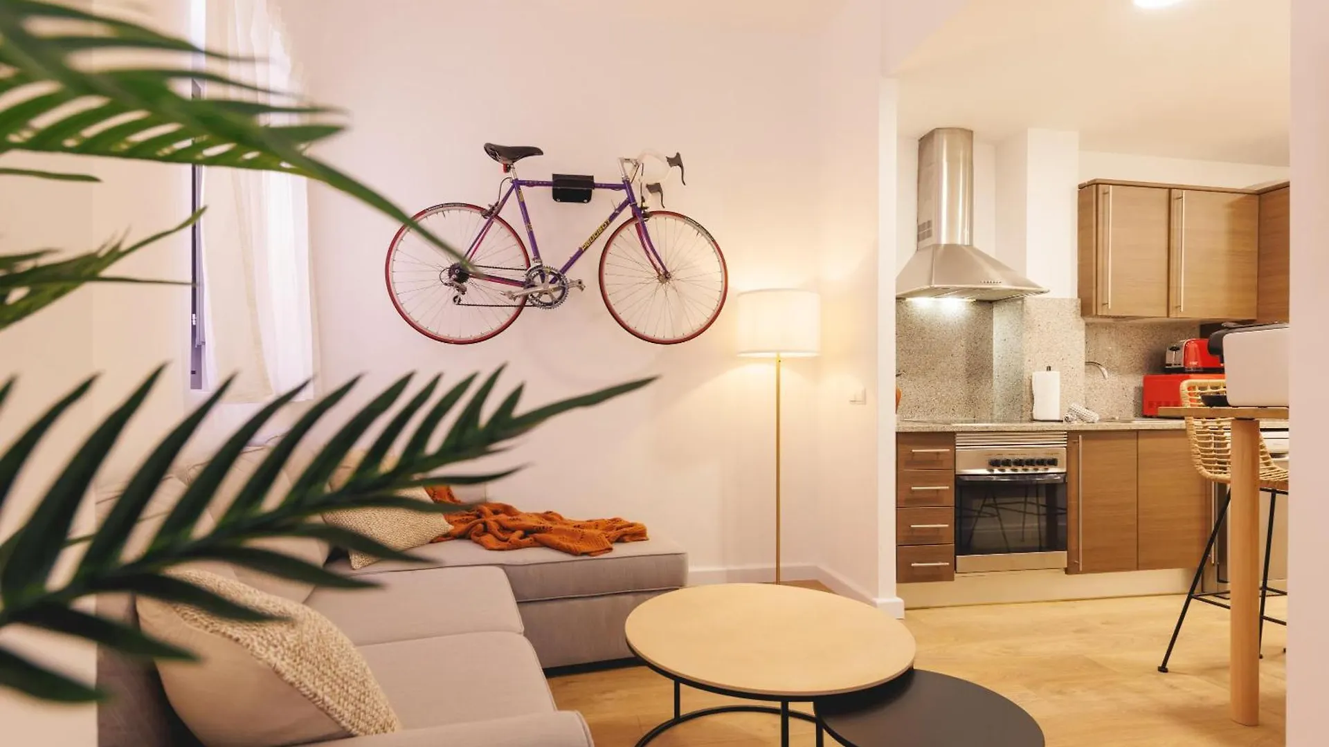 Bravissimo Portal Barca, Monthly Apartment Girona Espanha