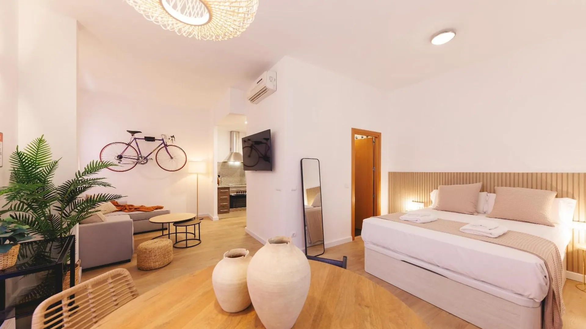 Bravissimo Portal Barca, Monthly Apartment ジローナ 0*,  スペイン