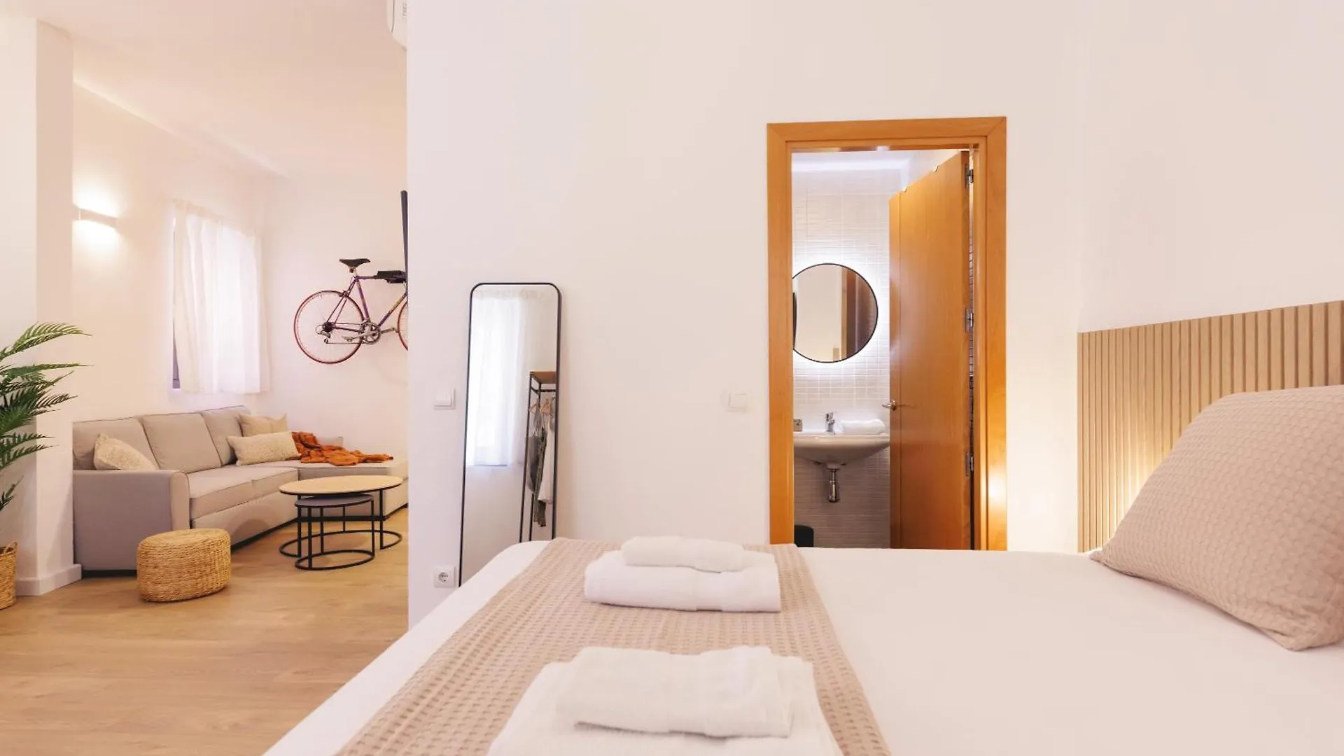 Bravissimo Portal Barca, Monthly Apartment ジローナ