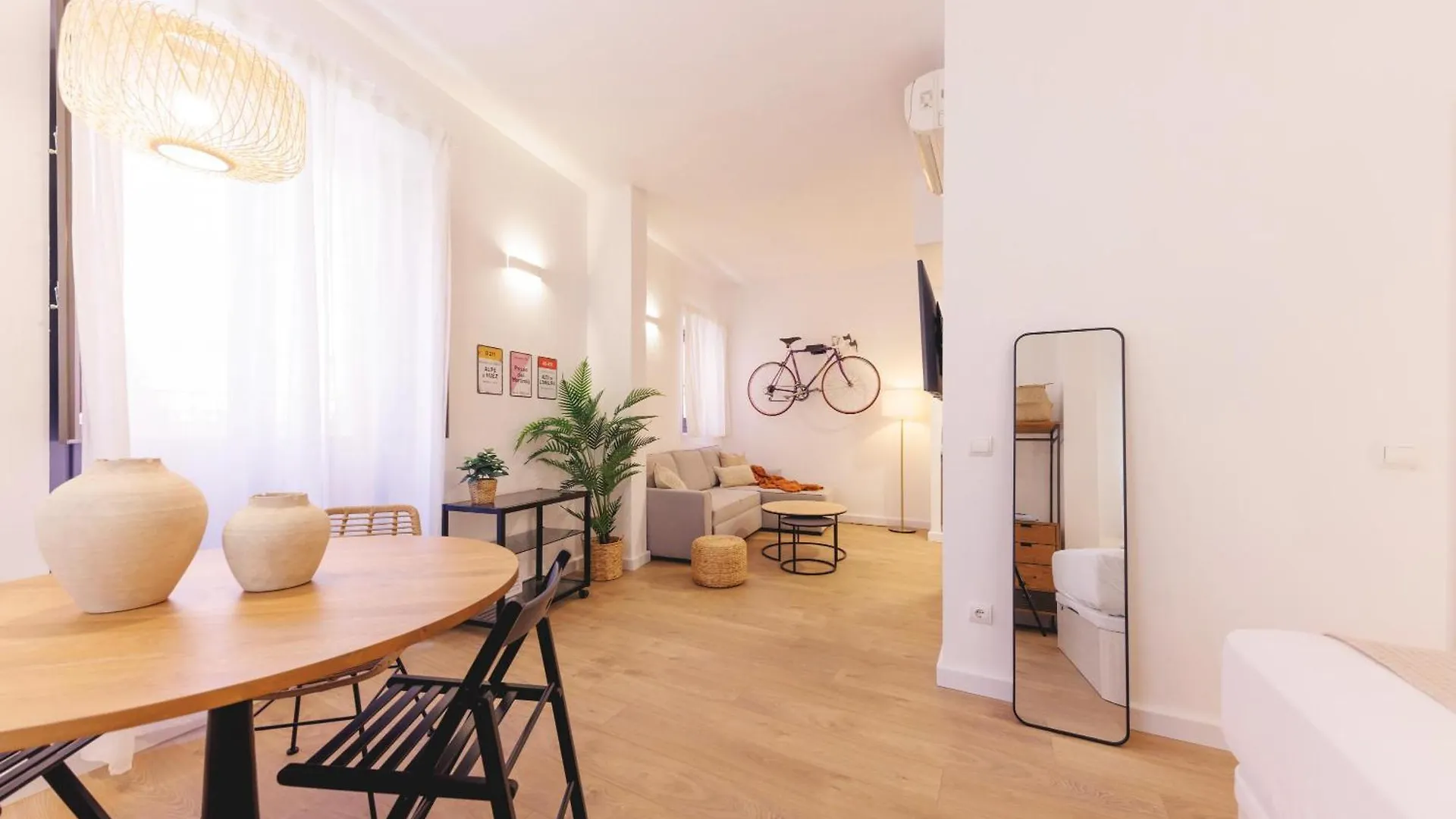 Bravissimo Portal Barca, Monthly Apartment ジローナ